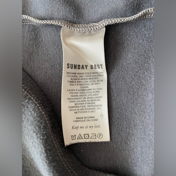 Long Sleeve Aritzia Top - Picture 4 of 6